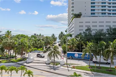 95 N Birch Road #405, Fort Lauderdale, FL 33304 - Photo 1