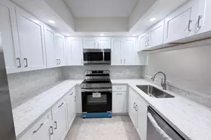 1000 SW 125th Ave, Pembroke Pines, FL 33027 - Photo 3