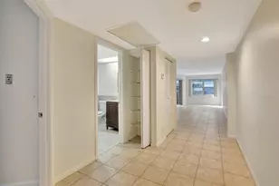 1000 SW 125th Ave, Pembroke Pines, FL 33027 - Photo 5