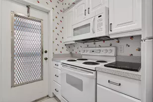 2115 NE 42nd Ct, Lighthouse Point, FL 33064 - Photo 9
