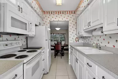 2115 NE 42nd Court #109n, Lighthouse Point, FL 33064 - Photo 9