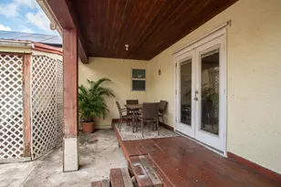 915 N E St, Lake Worth Beach, FL 33460 - Photo 19