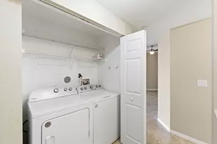 7765 Yardley Dr, Tamarac, FL 33321 - Photo 23