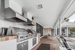 160 Cypress Club Dr, Pompano Beach, FL 33060 - Photo 27