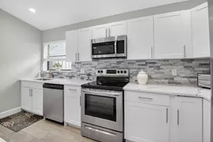 1315 NW 25th Ln, Delray Beach, FL 33445 - Photo 35