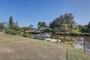 683 SE Harborview Dr, Port Saint Lucie, FL 34983 - Photo 47