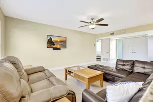 683 SE Harborview Dr, Port Saint Lucie, FL 34983 - Photo 9