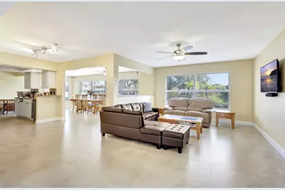 683 SE Harborview Drive, Port Saint Lucie, FL 34983 - Photo 5