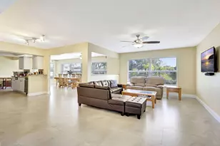 683 SE Harborview Dr, Port Saint Lucie, FL 34983 - Photo 5