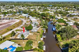 683 SE Harborview Dr, Port Saint Lucie, FL 34983 - Photo 43