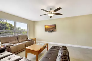 683 SE Harborview Dr, Port Saint Lucie, FL 34983 - Photo 7