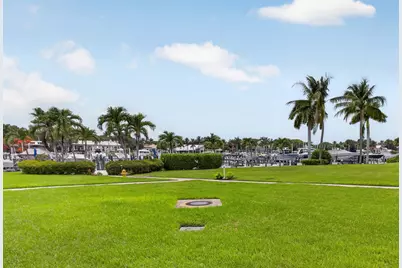 712 Bay Colony Drive S, Juno Beach, FL 33408 - Photo 33