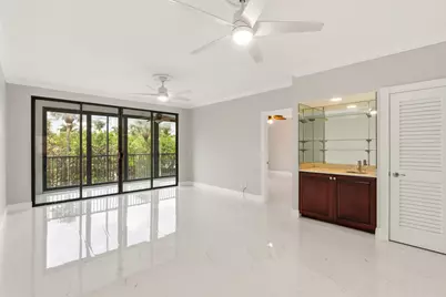 220 Lake Drive #206, Palm Beach Shores, FL 33404 - Photo 7