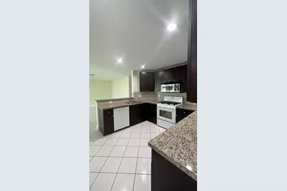 13389 NW 7th Street, Plantation, FL 33325 - Photo 3