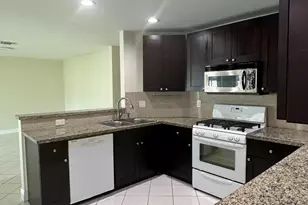13389 NW 7th St, Plantation, FL 33325 - Photo 3