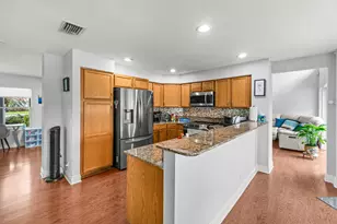 2011 NW 53rd St, Boca Raton, FL 33496 - Photo 9