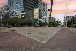 1451 Brickell Ave, Miami, FL 33131 - Photo 27