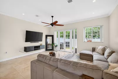 825 SW 12th Street, Fort Lauderdale, FL 33315 - Photo 13