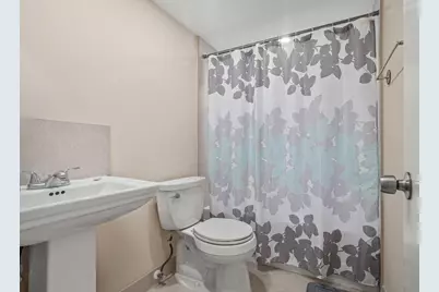 168 Farnham, Deerfield Beach, FL 33442 - Photo 9