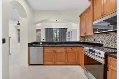 6421 Bella Circle #303, Boynton Beach, FL 33437 - Photo 5