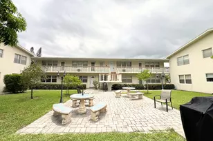 124 E Andover E, West Palm Beach, FL 33417 - Photo 1