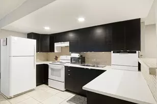 1002 Avenue E, Fort Pierce, FL 34950 - Photo 9