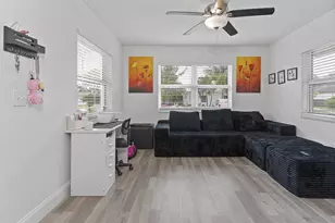 501 S E St, Lake Worth Beach, FL 33460 - Photo 5