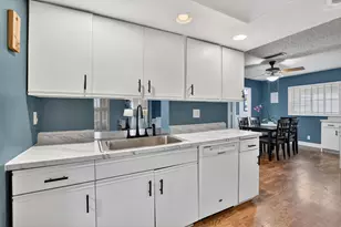 1140 NW 49th St, Deerfield Beach, FL 33064 - Photo 13