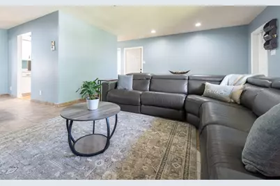 1140 NW 49th Street, Deerfield Beach, FL 33064 - Photo 5