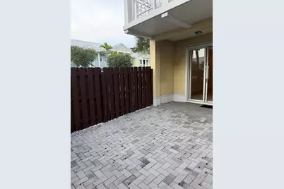 7490 NW 115th Court, Doral, FL 33178 - Photo 23