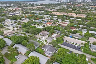 1947 Holman Dr, North Palm Beach, FL 33408 - Photo 1