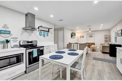 1947 Holman Drive, North Palm Beach, FL 33408 - Photo 11