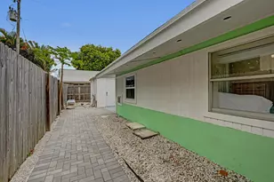 1947 Holman Dr, North Palm Beach, FL 33408 - Photo 25