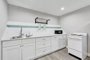 1947 Holman Dr, North Palm Beach, FL 33408 - Photo 31