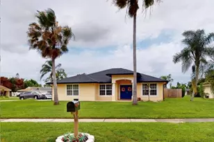 201 NE Faring Ave, Port Saint Lucie, FL 34983 - Photo 1