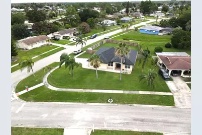 201 NE Faring Avenue, Port Saint Lucie, FL 34983 - Photo 35