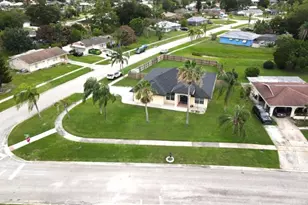 201 NE Faring Ave, Port Saint Lucie, FL 34983 - Photo 35