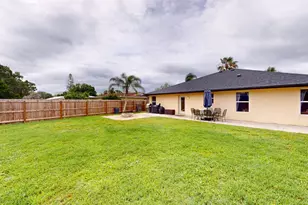 201 NE Faring Ave, Port Saint Lucie, FL 34983 - Photo 33