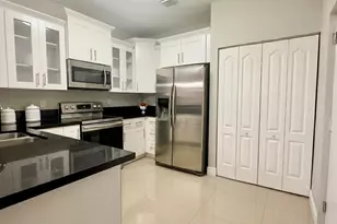 2766 NW 6th Ct, Fort Lauderdale, FL 33311 - Photo 3