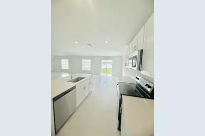 17124 Pompeii Way, North Fort Myers, FL 33917 - Photo 3