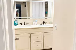 235 Woodland Rd, Palm Springs, FL 33461 - Photo 29