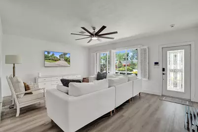1528 NE 28th Drive, Wilton Manors, FL 33334 - Photo 3