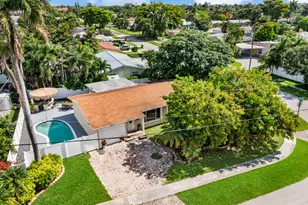 795 SE 17th St, Deerfield Beach, FL 33441 - Photo 5
