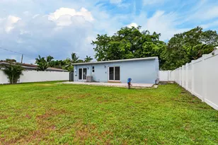 128 SW 22nd Terrace, Fort Lauderdale, FL 33312 - Photo 11