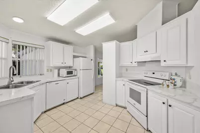 3809 Meadowlark Circle, Port Saint Lucie, FL 34952 - Photo 11
