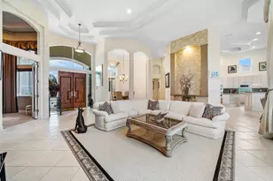 59 St James Dr, Palm Beach Gardens, FL 33418 - Photo 5