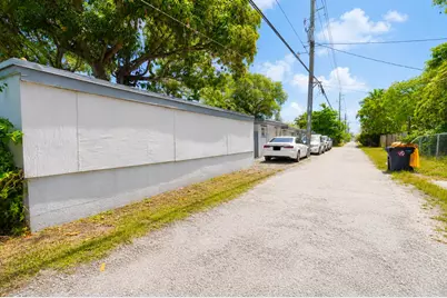 249 SW 14th Street #1-4, Dania Beach, FL 33004 - Photo 19