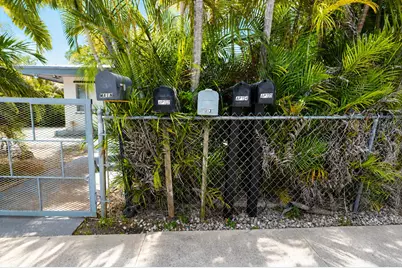 249 SW 14th Street #1-4, Dania Beach, FL 33004 - Photo 21