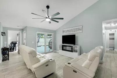 5653 Golden Eagle Circle, Palm Beach Gardens, FL 33418 - Photo 9
