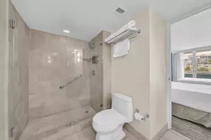2670 E Sunrise Blvd, Fort Lauderdale, FL 33304 - Photo 15